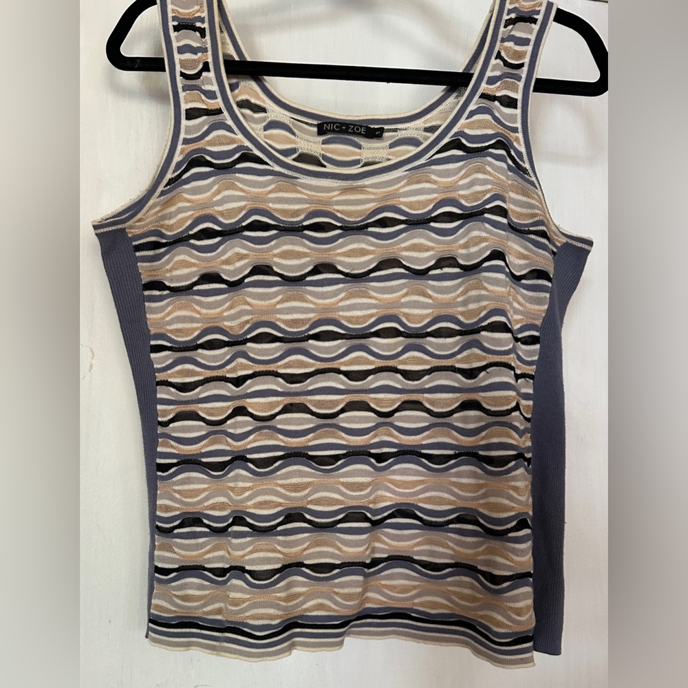NIC+ZOE Wave Pattern Knit Top